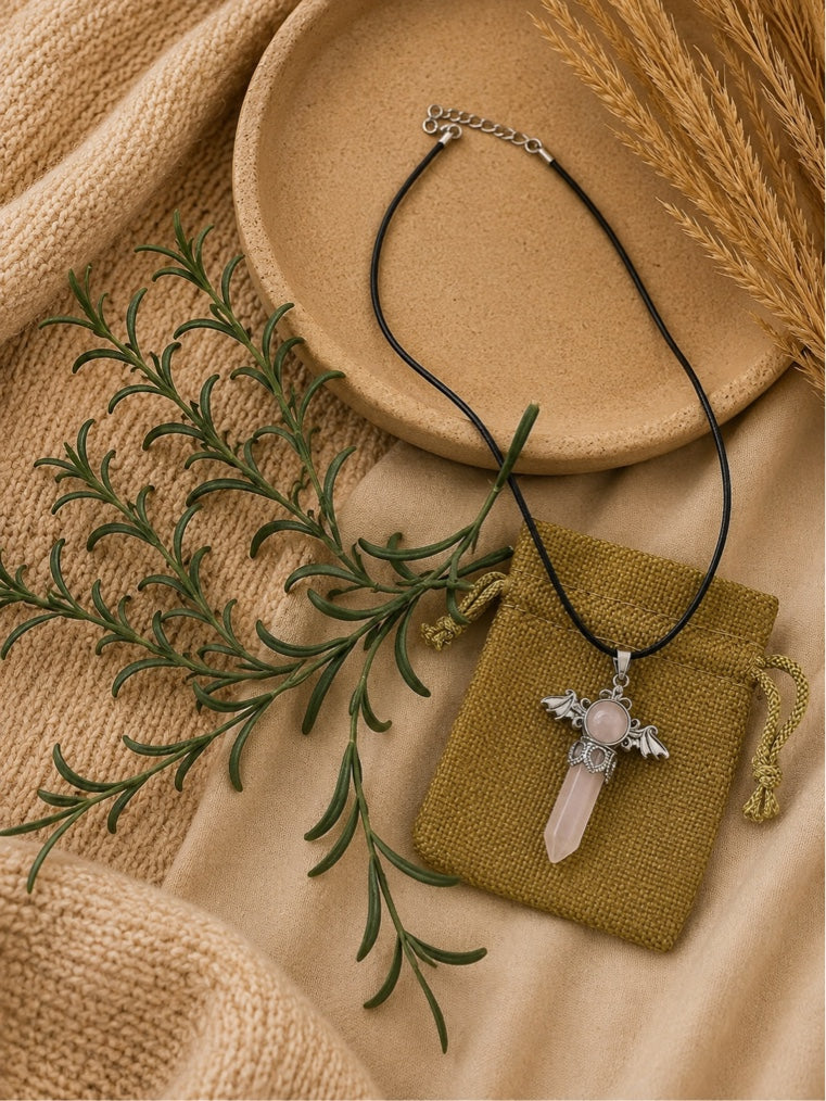 Engelschein – Kette mit Engelflügel und Rosenquarz ✨🪽🌸